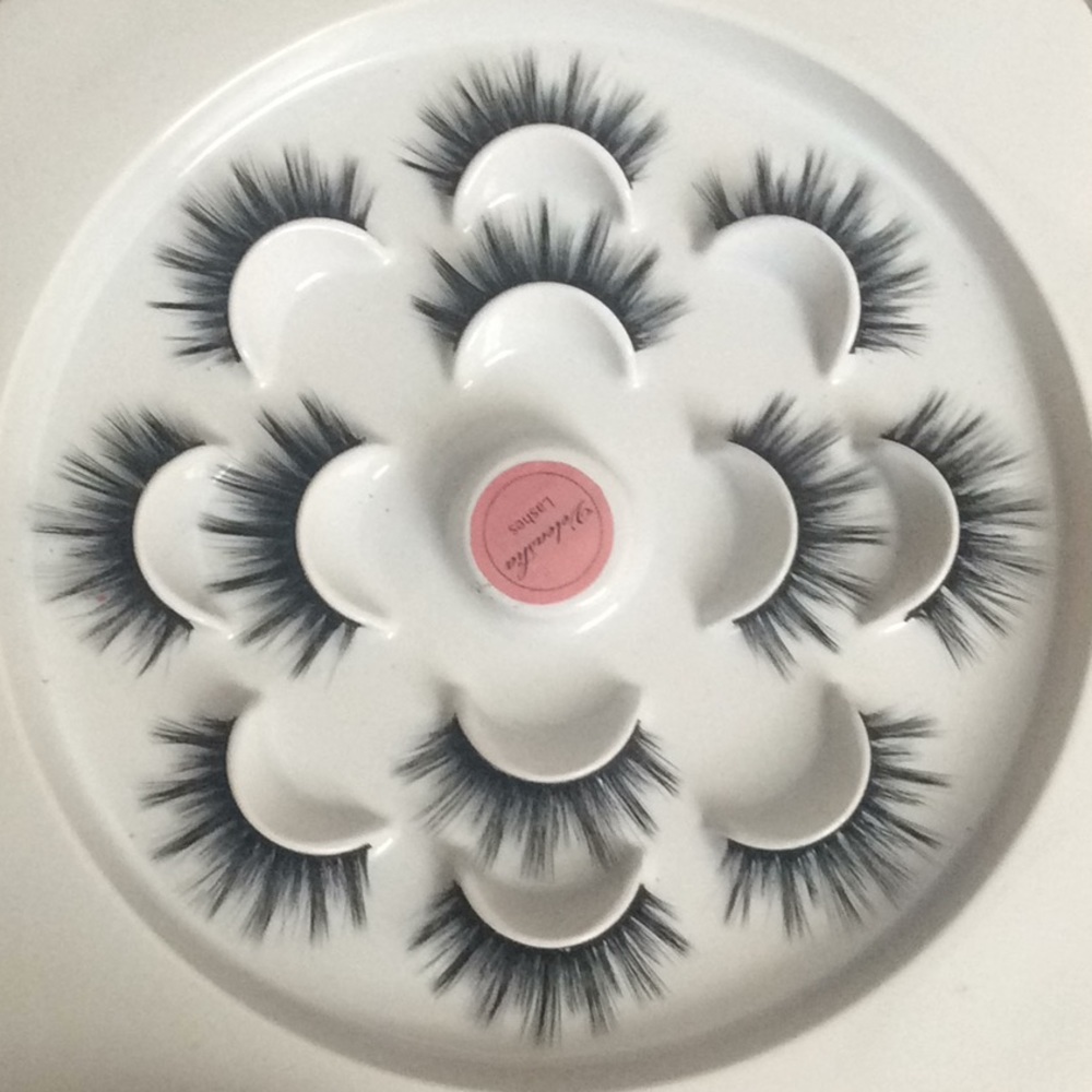 6 pack mink lashes (never used)